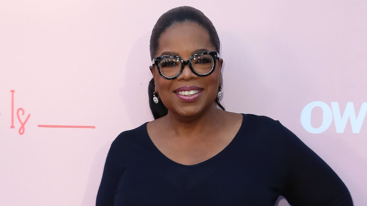 Oprah Winfrey to produce original programming for Apple